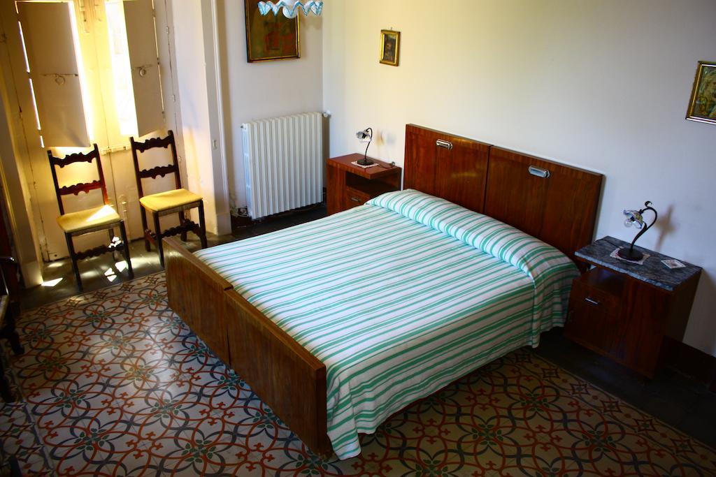 B&B Sotto I Pini Zafferana Etnea Luaran gambar