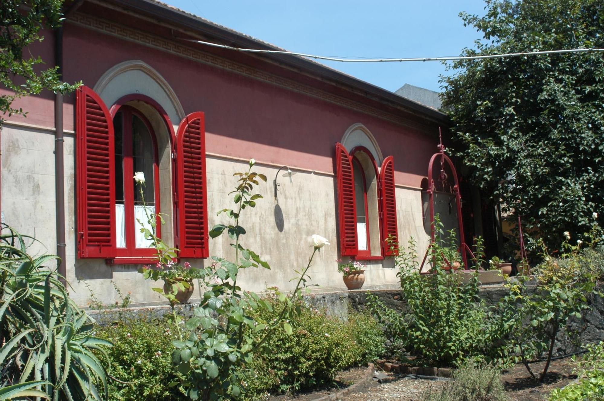 B&B Sotto I Pini Zafferana Etnea Luaran gambar
